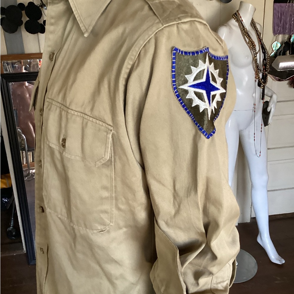 Up cycled khaki & flower - Picture 3 of 4